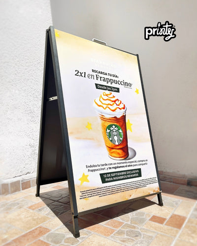 Stand publicitario en un espacio real