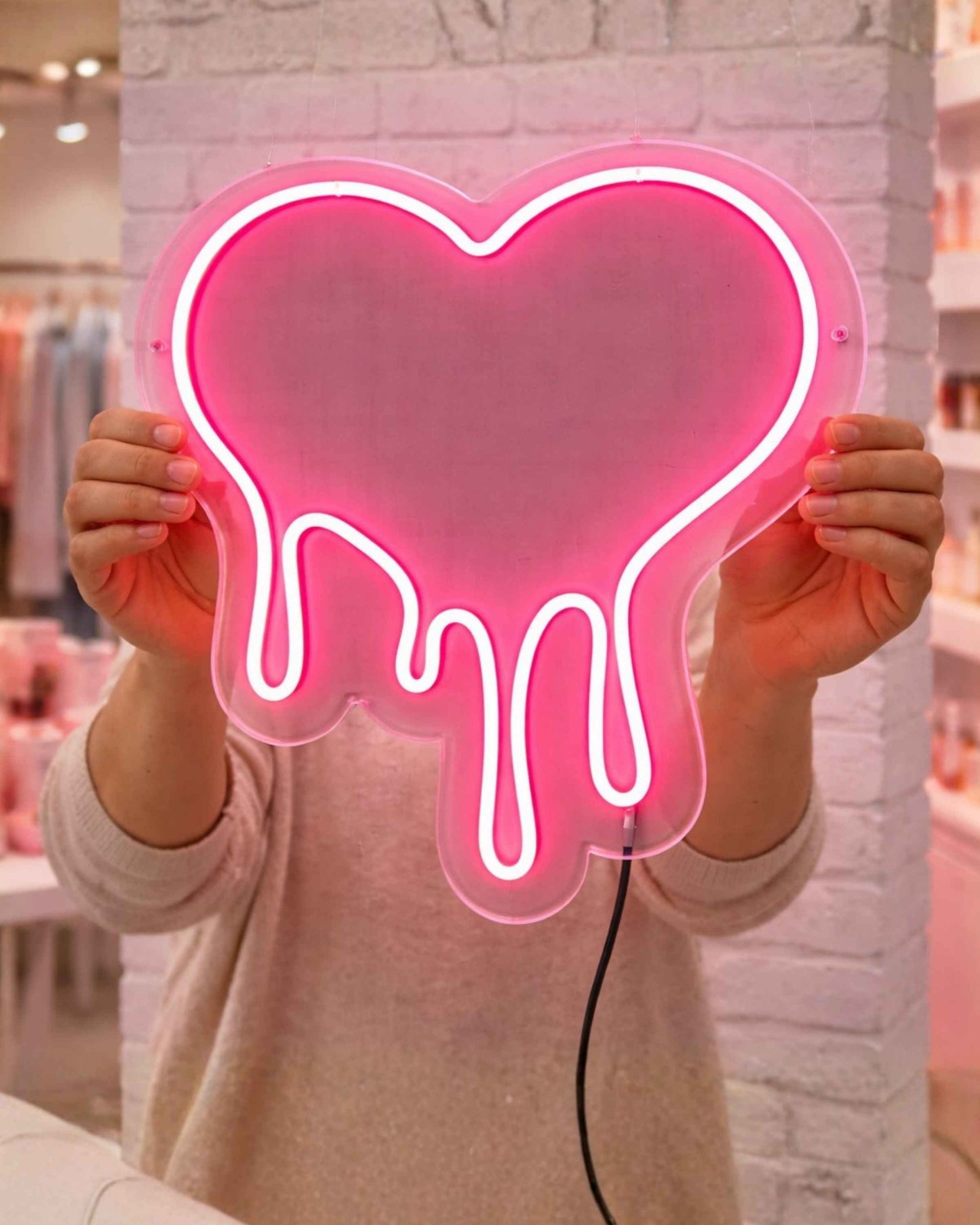 Corazon Derretido - Decoración Icónica para Negocios y Espacios Modernos