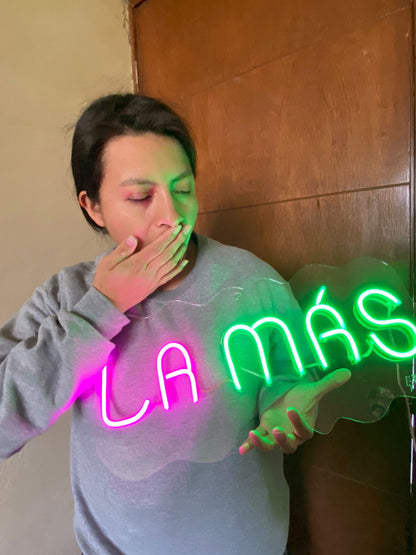 La Más